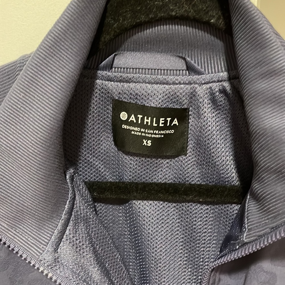 NWOT Athleta Brooklyn Bomber Jacket - size x-small - Picture 6 of 10